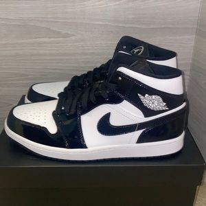 Jordan 1 Mid Carbon Fiber